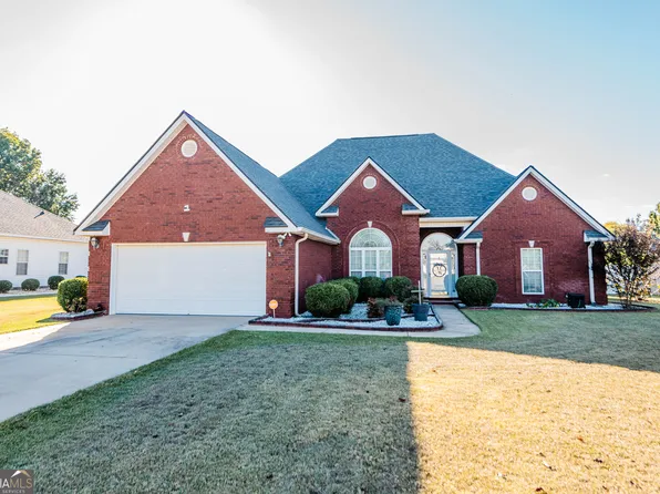 202 Rose Hill Dr, Warner Robins, GA 31088