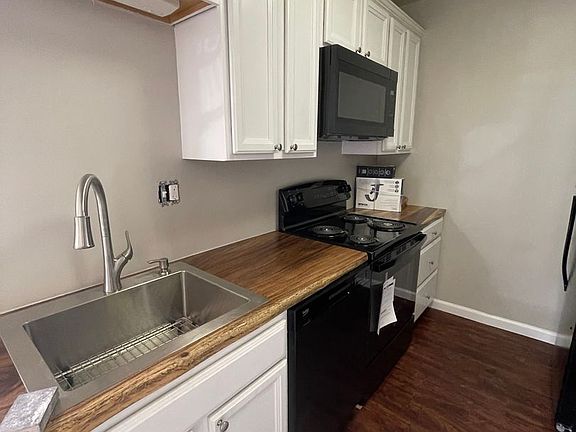 5th image of 5960 Wellesley Ave APT 1B