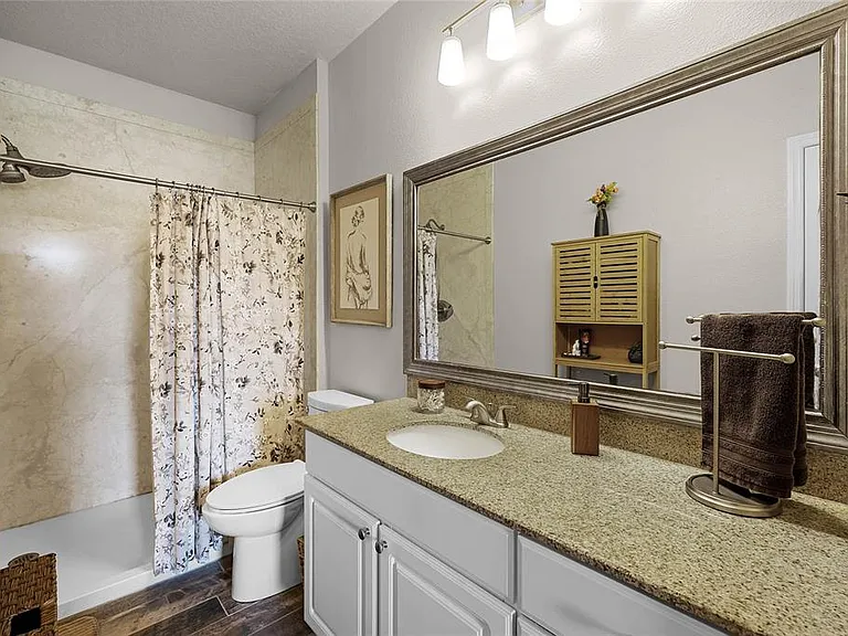 430 Southern Pecan Cir #207 — Photo 13