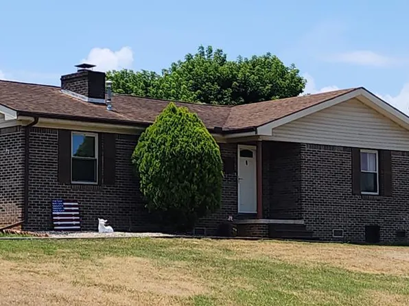 18 Rogers Cir, Castlewood, VA 24224