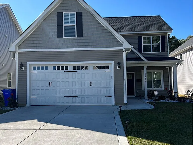 1219 Morgan St — Photo 1