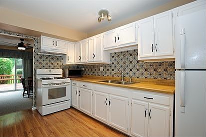4th image of 3S318 Twin Pines Dr