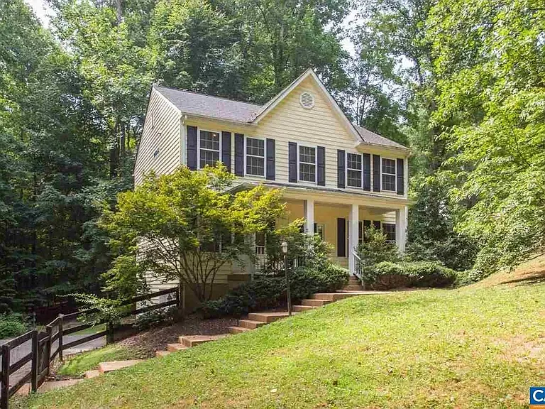 305 E Monacan Dr — Photo 20