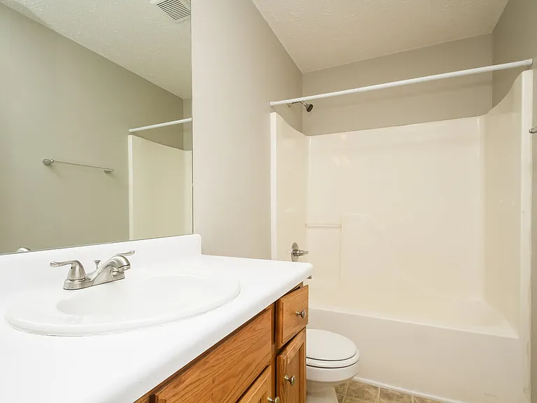 5039 Tabitha St — Photo 13