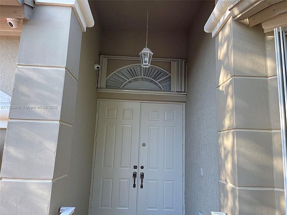 4th image of 11236 NW 79th Ln #11236