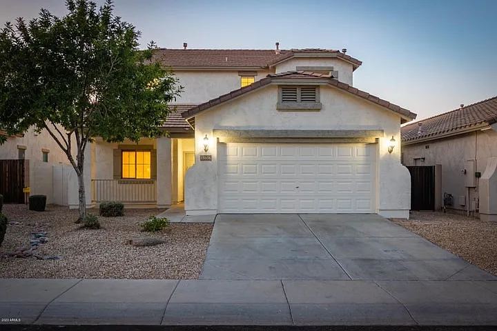 18606 W Sunnyslope Ln — Photo 39