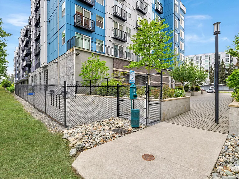 Radiate Apartments — Photo 38