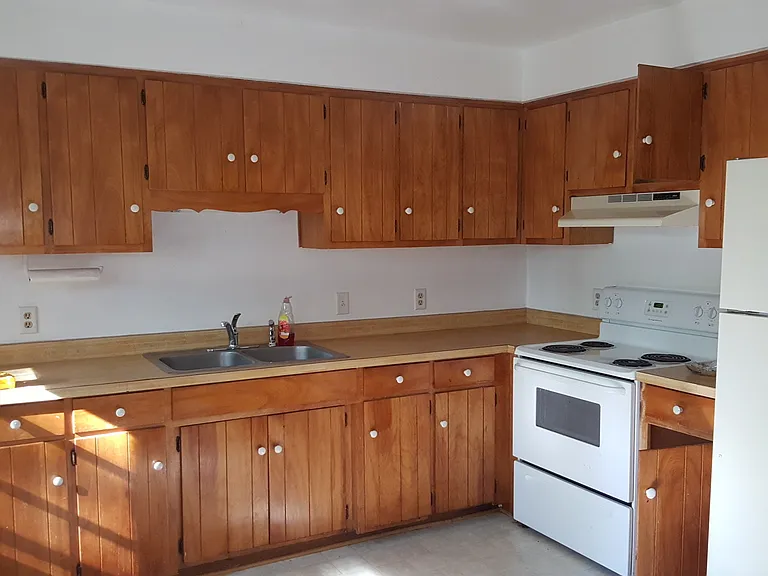242 & 244 Hurdle Dr — Photo 5