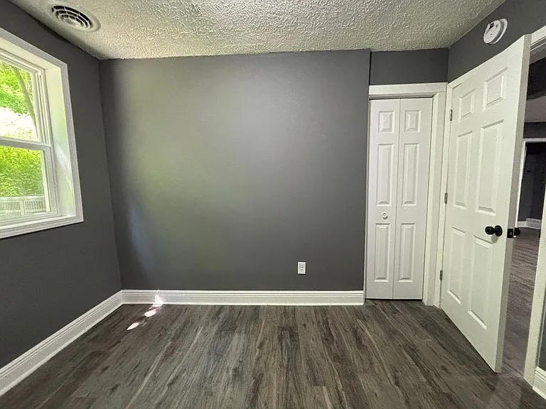 14 Kansas St #D — Photo 6