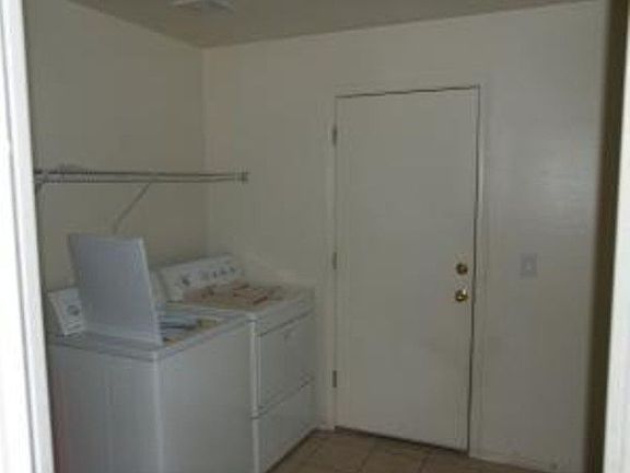 5th image of 2528 E Misty Willow Ln
