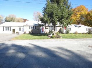 30 Leonard St, Cumberland, RI 02864