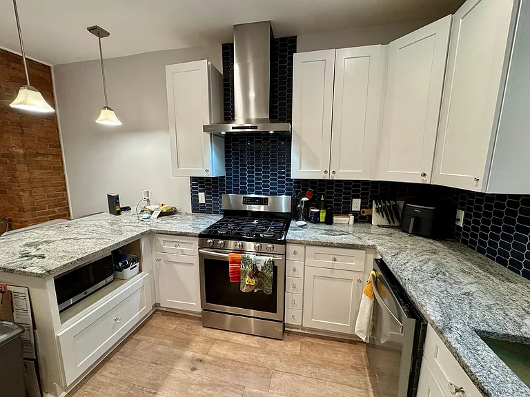 5304 Holmes St — Photo 17