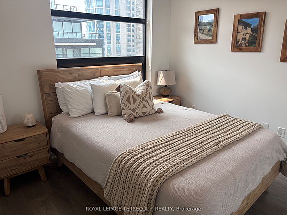 4th image of 1606 Charles St #406