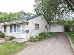 407 Spring St, Saline, MI 48176