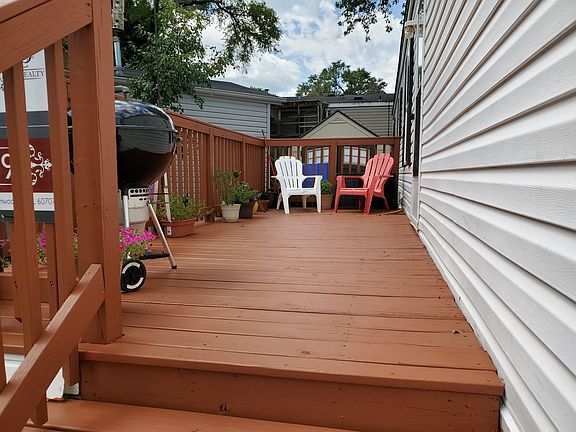 3rd image of 35 Woodland Dr