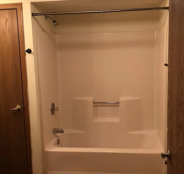 111 Wiggins St — Photo 5
