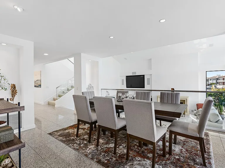 715 Bayside Dr — Photo 14