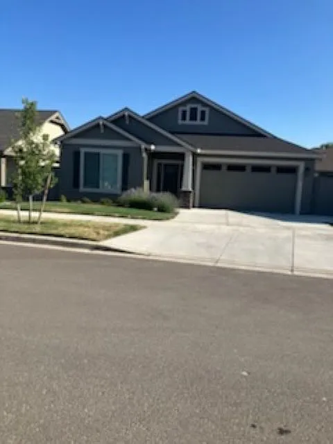 3929 Wyoming Ln