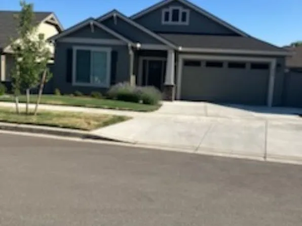 3929 Wyoming Ln, Medford, OR 97504