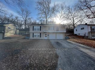9921 Harrison St, Kansas City, MO 64131