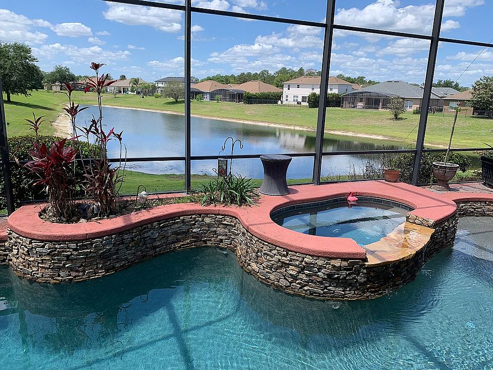 2nd image of 2499 Northumbria Dr