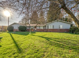 11050 NE Glisan St, Portland, OR 97220