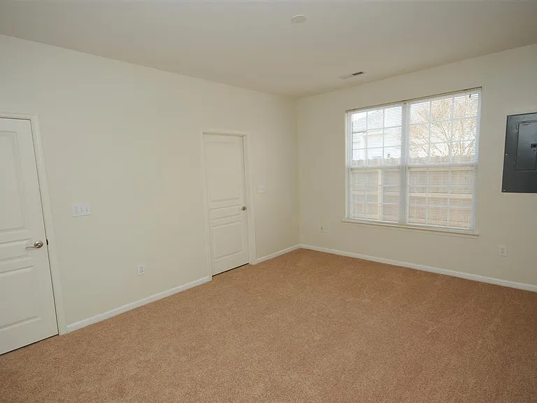 1101 Tenbury Pl — Photo 18