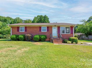 212 Stagecoach Rd, Gastonia, NC 28052
