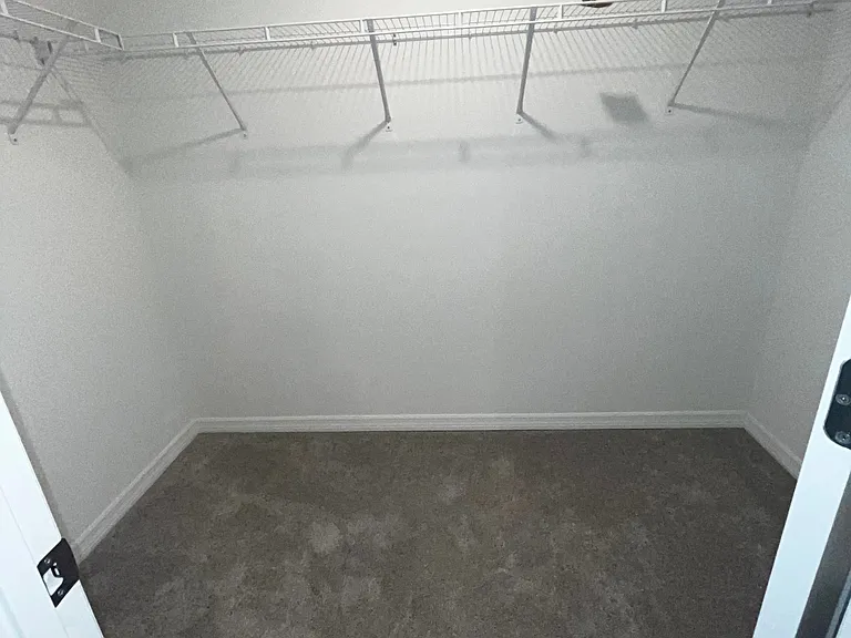 7702 Abagail Dr — Photo 8