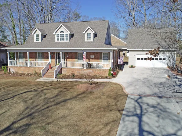 22 Ridge Lake Dr, Manning, SC 29102