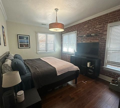 4th image of 2058 N Gaylord St
