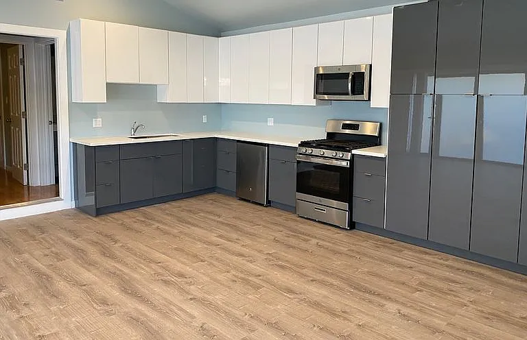 944 Bruno St #2 — Photo 1