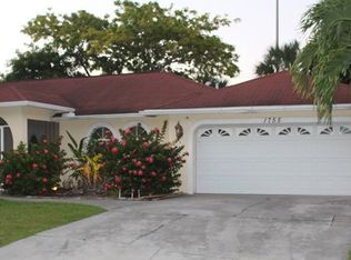 1755 Azalea Ln, Naples, FL 34105