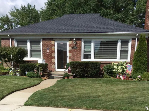 3636 Cornell St, Dearborn, MI 48124