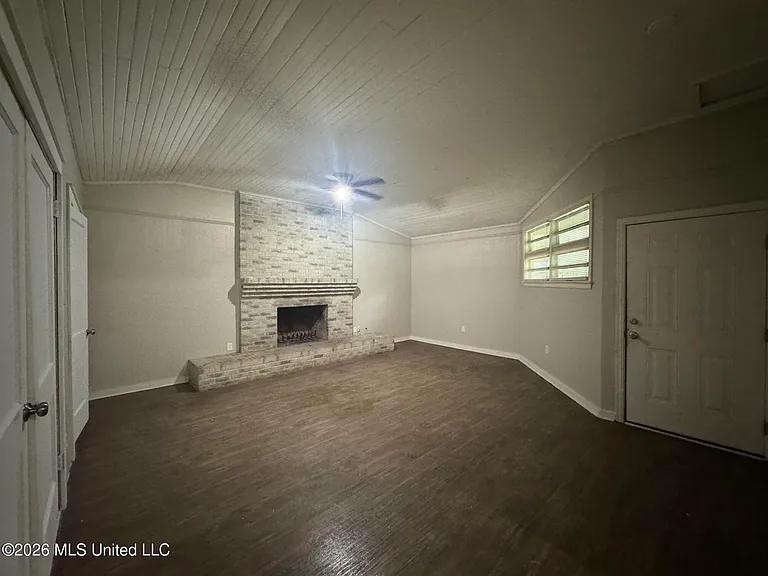 5855 Canton Park Dr — Photo 3