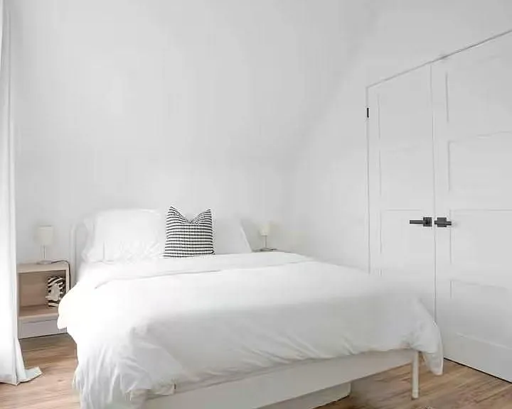 426 Wilson St E #1 — Photo 26