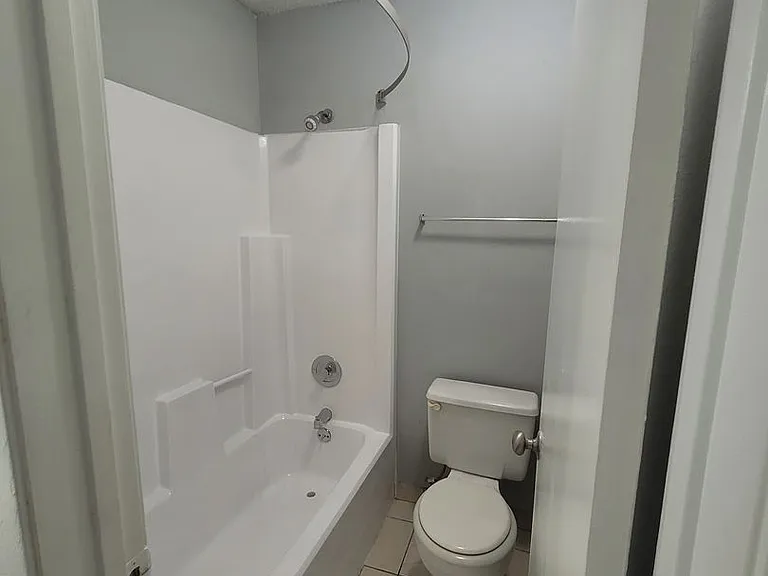 Madeira Apartments at Live Oak — Photo 61