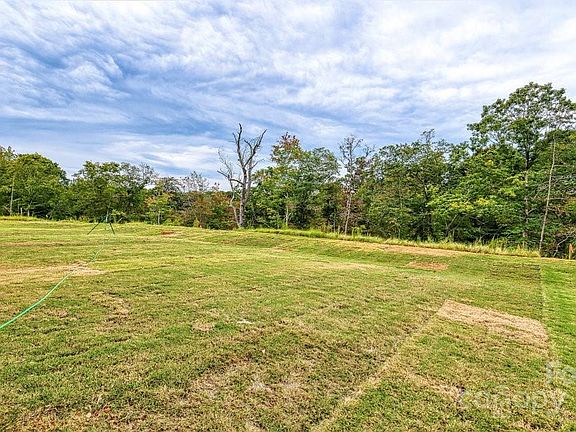 4th image of 145 Creekwalk Ln