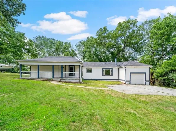 6103 E 84th St, Kansas City, MO 64138