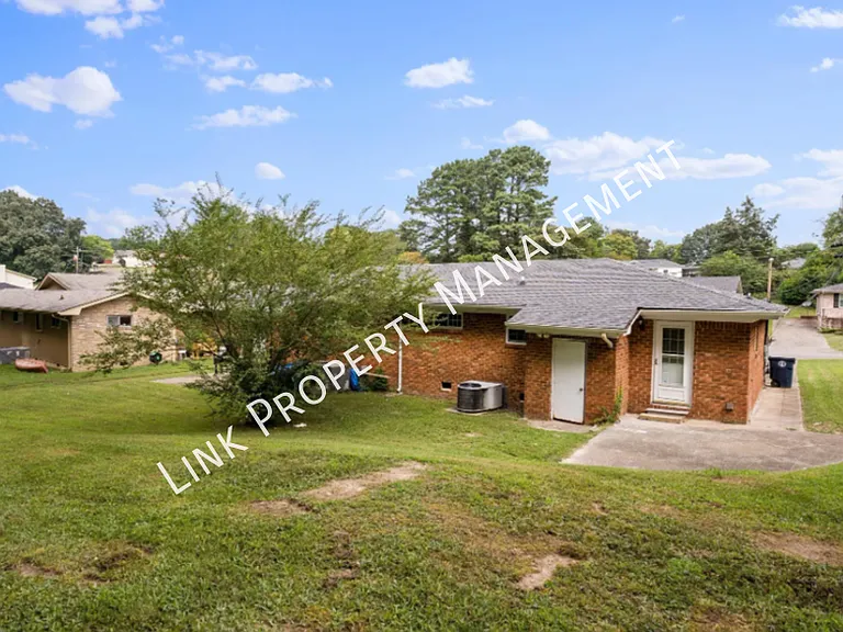 3620 Missionaire Ave — Photo 10