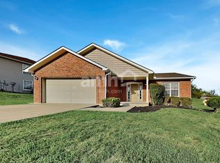756 Ginger Ridge Dr, Trenton, OH 45067
