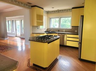 814 N Golfview Rd, Lake Worth, FL 33460