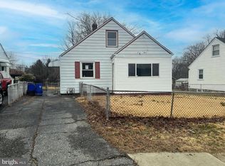 53 Seward Ln, Aston, PA 19014
