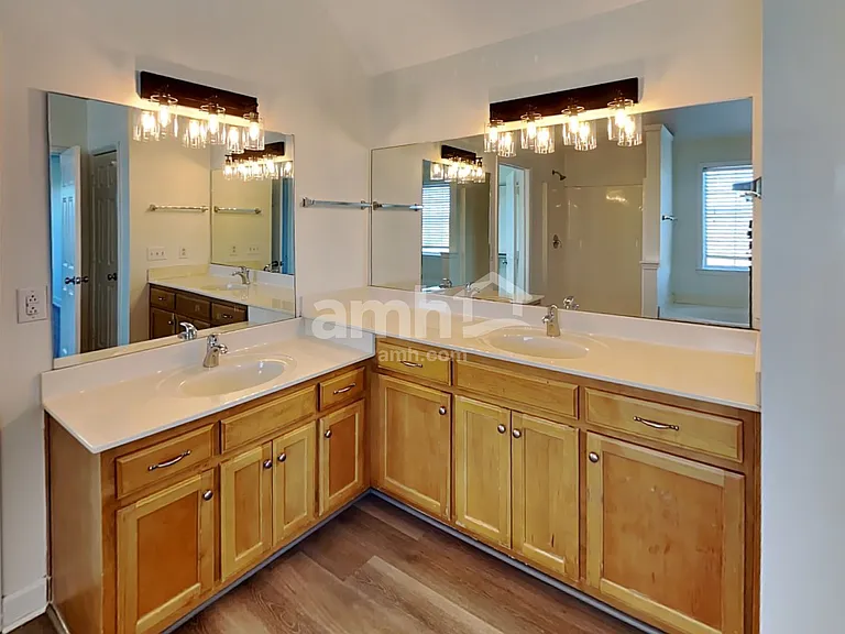 3004 Macon Ct — Photo 12