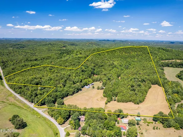 3865 Ballplay Rd, Tellico Plains, TN 37385