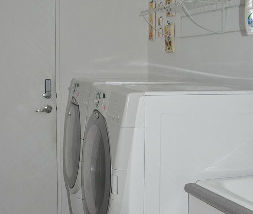 Laundry room (high capacity)