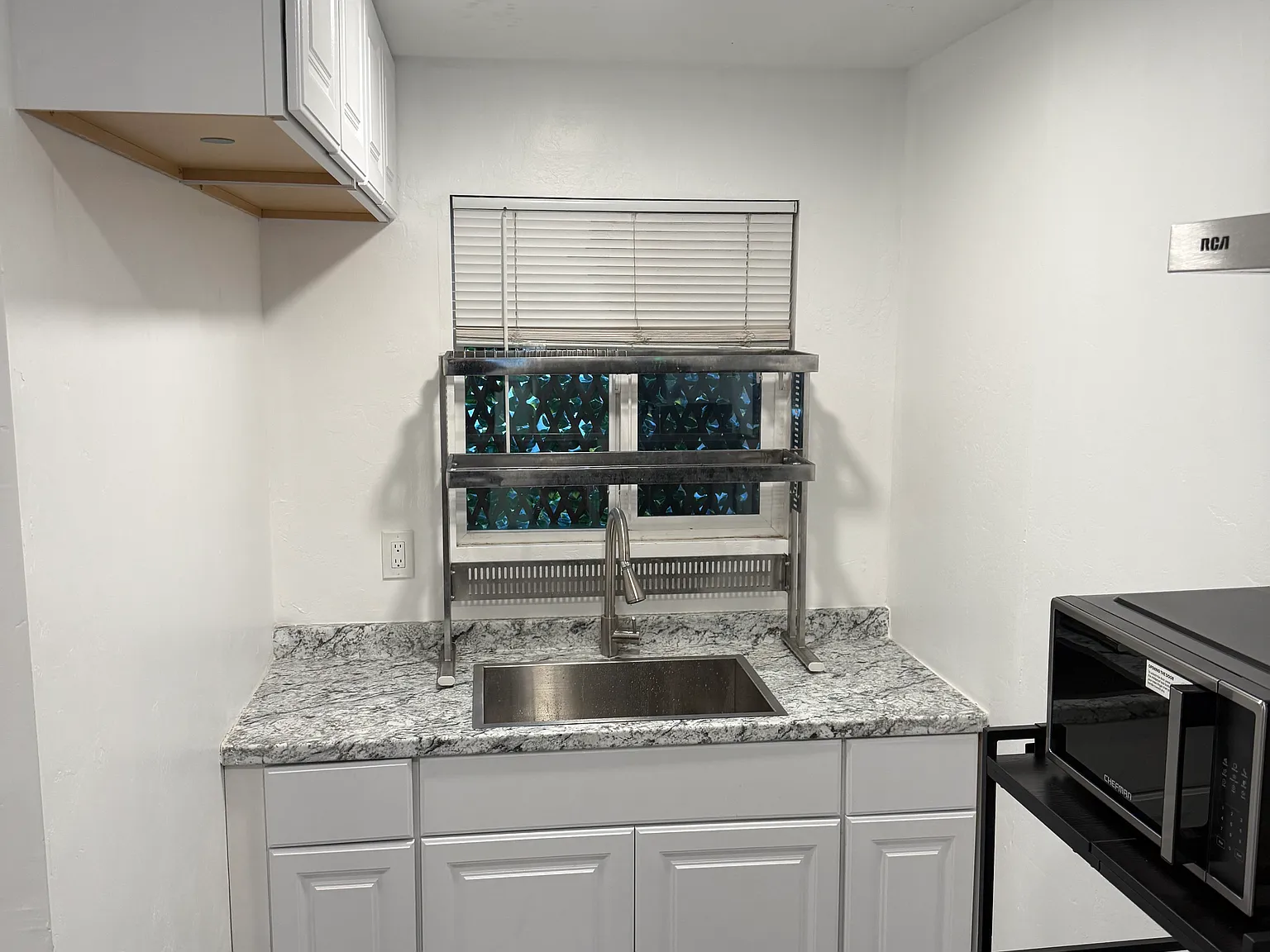 Studio, 450 sqft, $1,850 — Photo 4