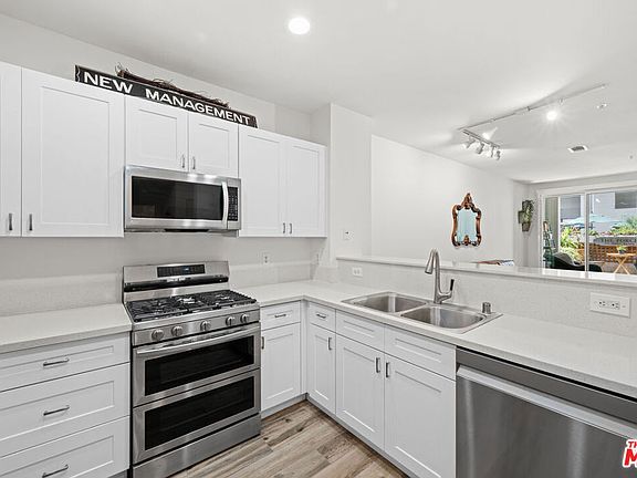 3rd image of 6400 Crescent Park E APT 108