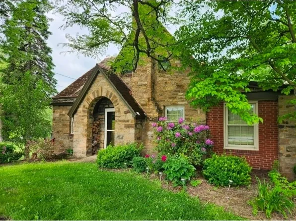 596 Morgantown Rd S, Uniontown, PA 15401