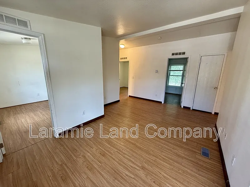4 bed, 2.0 bath, $1,200 — Photo 3